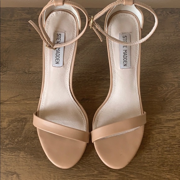 Steve Madden Nude Heel - Picture 2 of 7
